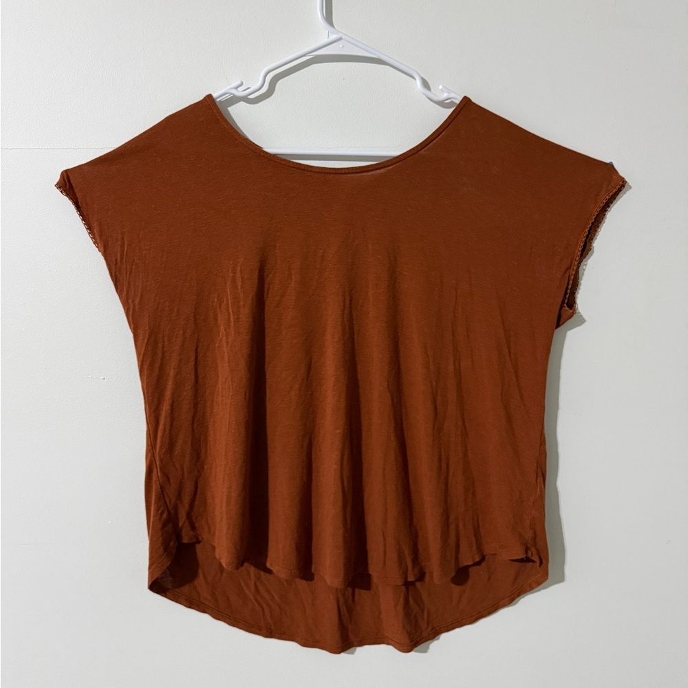 Women's Rust Top With Twist Back Detail
